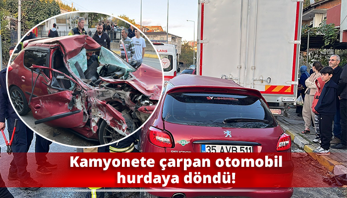 Kamyonete çarpan otomobil hurdaya döndü!